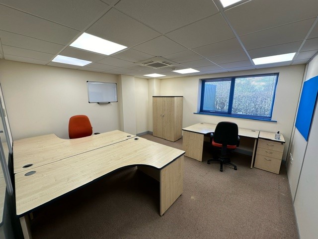 Office in Newark - photo 2